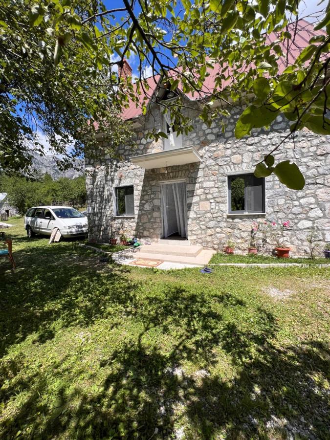 Bujtina Milani Bed & Breakfast Theth Dış mekan fotoğraf