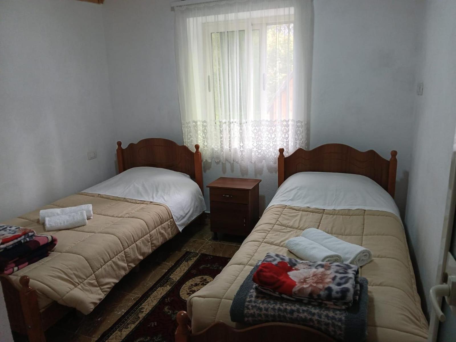 Bujtina Milani Bed & Breakfast Theth Dış mekan fotoğraf